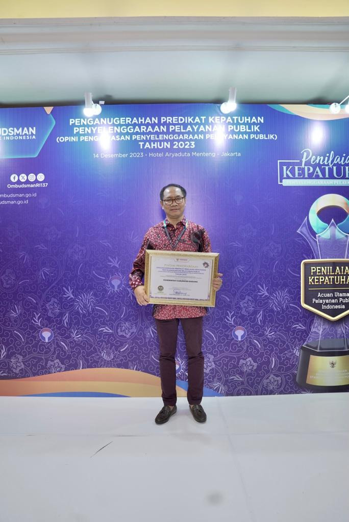 Pemkab Badung Terima Penghargaan Kepatuhan Penyelenggaraan Pelayanan Publik